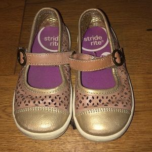 Girls memory foam stride rite sandal